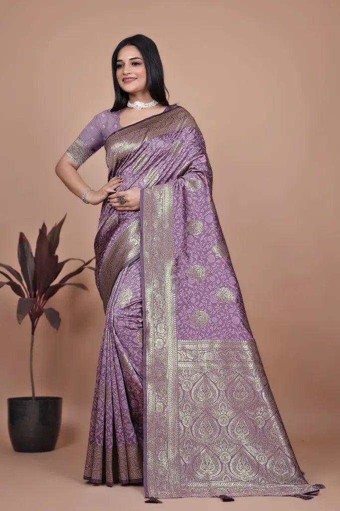 Fabric: Premium Banarasi Silk